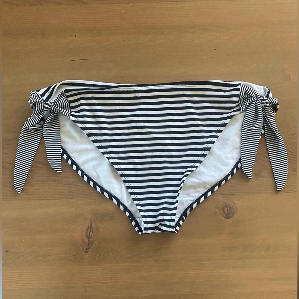 Old Navy bikini bottoms